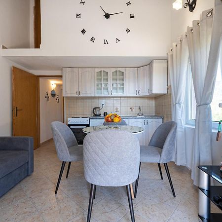 Apartments Ivo Bozinovic ティヴァト エクステリア 写真