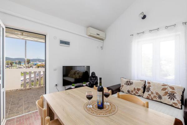 Apartments Ivo Bozinovic ティヴァト エクステリア 写真